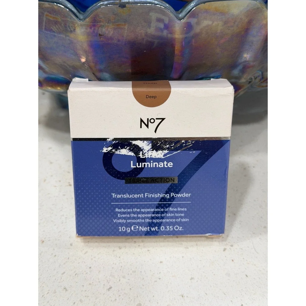 No7 Lift & Luminate Triple Action Translucent Finishing‎ Powder Deep 10g 0.35oz
